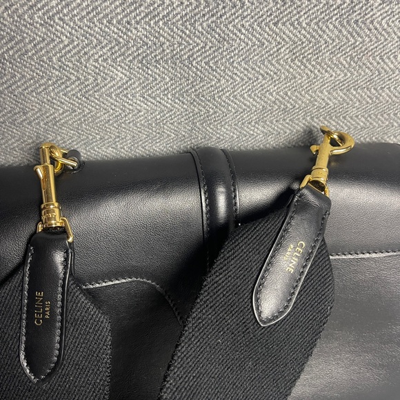 Black calfskin Soft 16 Teen bag w/ strap and dustbag - Picture 6 of 13